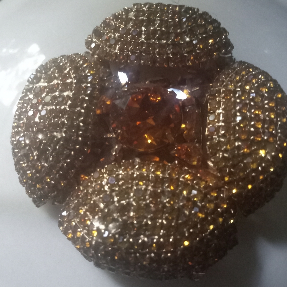 Vintage 1950"s Signed Hattie Carnegie Brooch